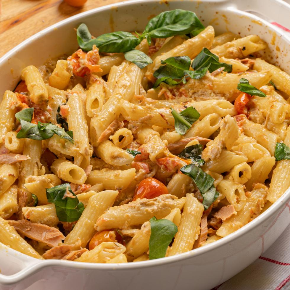 CENTURY BAKED TUNA AND FETA CHEESE PASTA